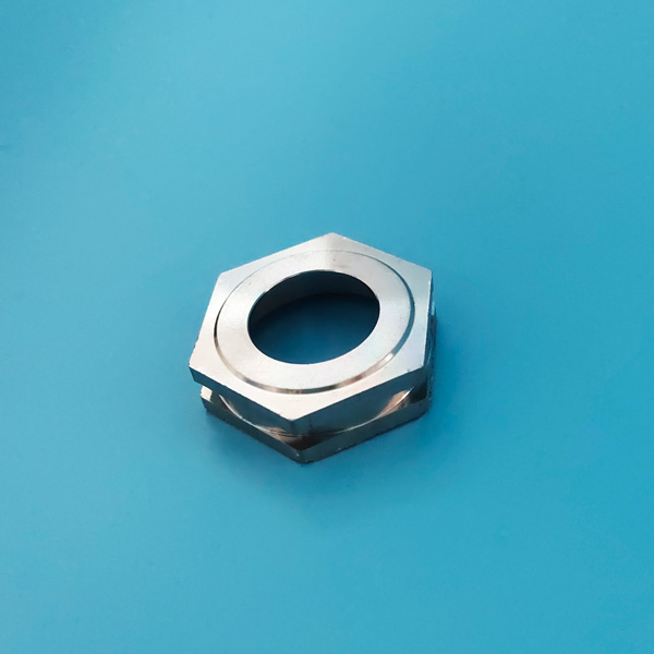 <strong>316不銹鋼螺母本色鈍化效果</strong>